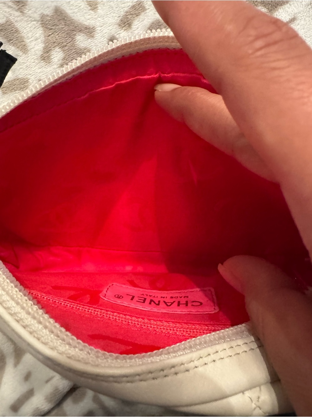 CHANEL Cambon White Quilted Small Pochette with Black Trim and CC Logo - Picture 13 of 13